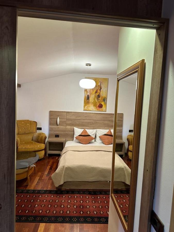 Apartments Prizreni ภายนอก รูปภาพ